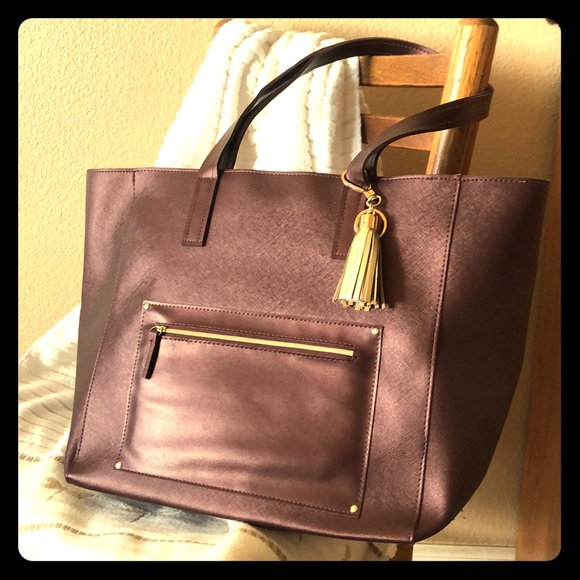 NWT Bath & Body Works Burgundy Vinyl Tote - Picture 1 of 3